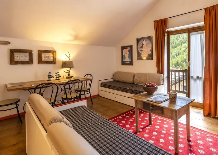 Aparthotel Claviere 3* 클라비에