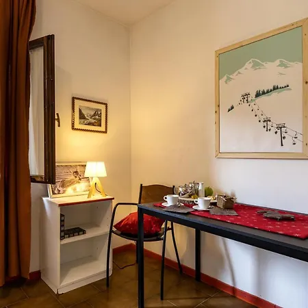 Aparthotel Claviere קלאבייר