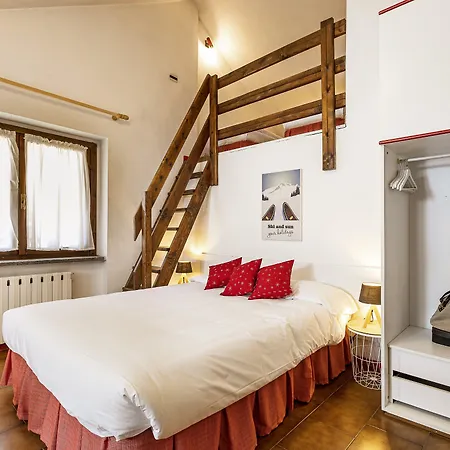 Aparthotel Claviere 3* Claviere
