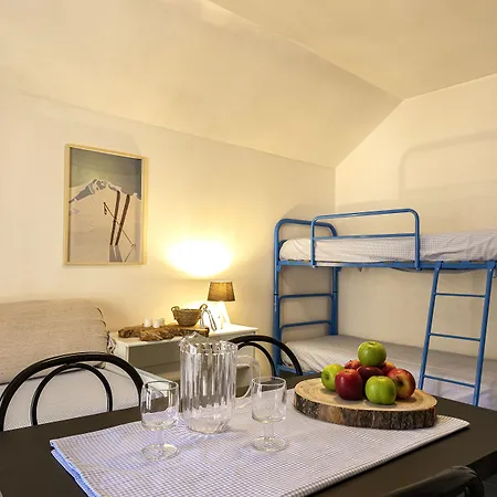 Aparthotel Claviere Otel 3*