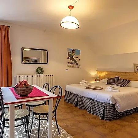 Aparthotel Claviere 3* קלאבייר