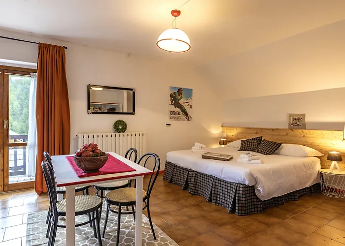 ホテル Aparthotel Claviere クラヴィエーレ
